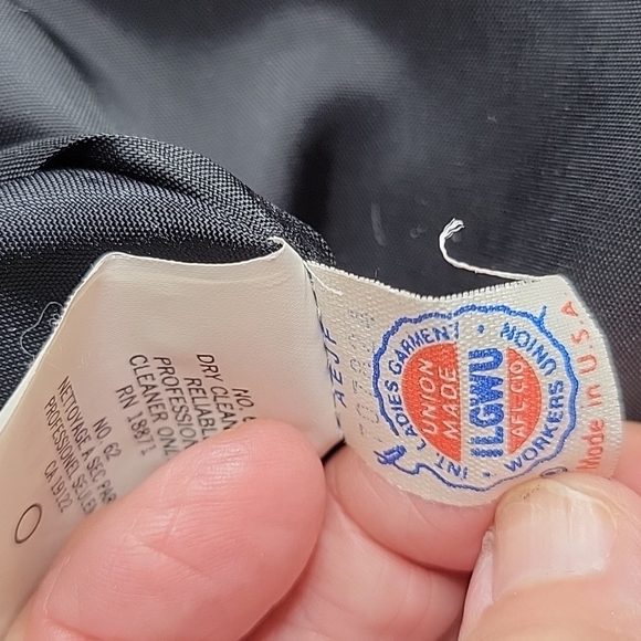 J H COLLECTIBLES VINTAGE Black and White Houndstooth Wool Maxi Skirt - Picture 7 of 7